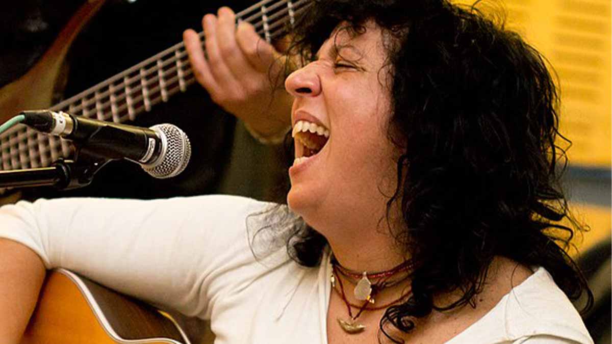 Top 10 Cantantes Canarios que Han Triunfado en la Música cantantes canarios
