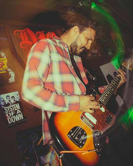 Monkey HEAD: punk rock crudo desde el corazón de Colombia monkey head