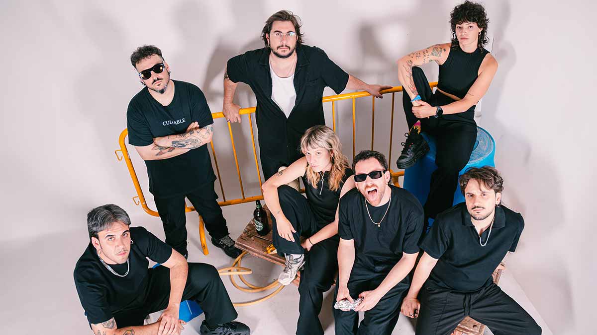 Awakate aterriza en Valdencín en plena gira de Girando Por Salas awakate