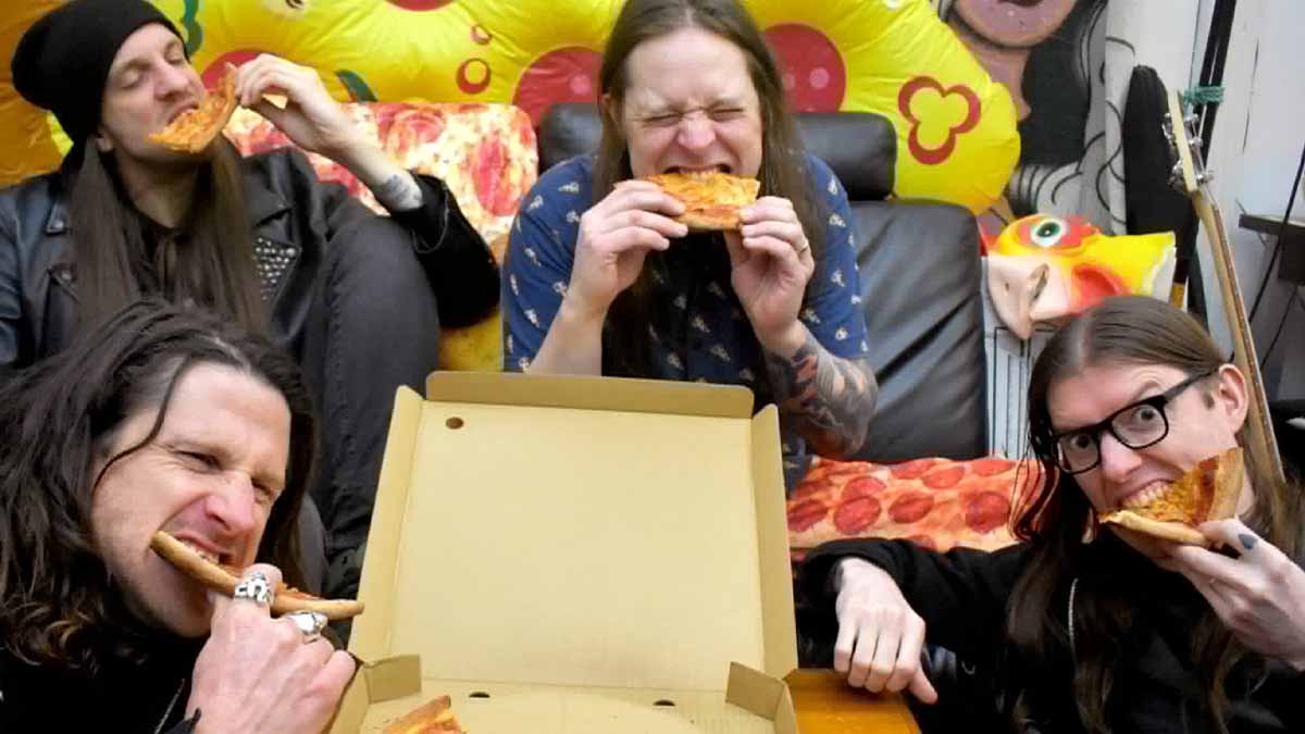 pizza death