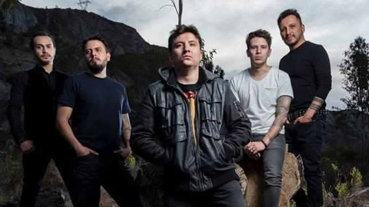 Crossing Portals: entre el hard rock visceral y la experimentación progresiva crossing portals