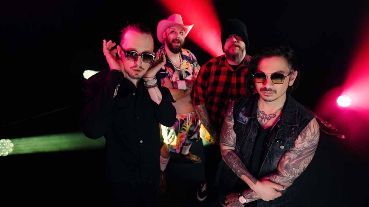 Self Deception vuelve a la carga con “ONE OF US” self deception