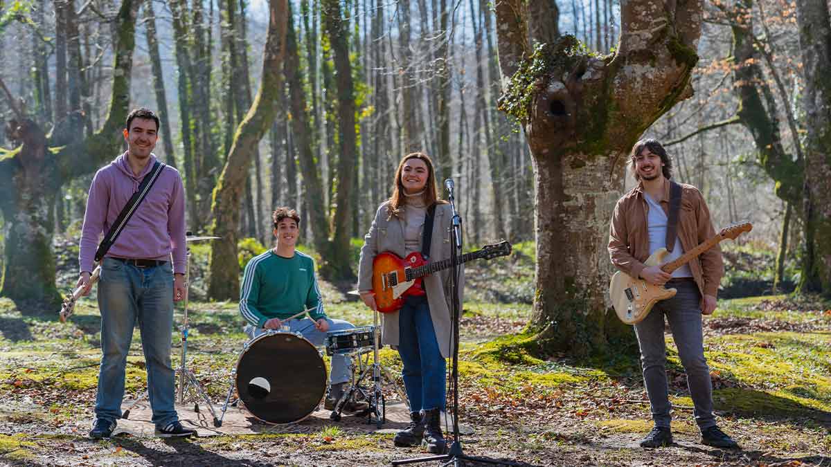 Somak, entre la energía del rock y la sensibilidad pop somak