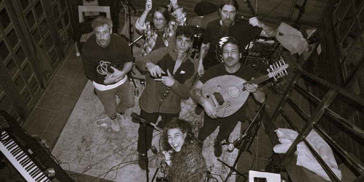 Uguns Project: el grupo que fusiona rock, psicodelia, jazz, afro y electrónica uguns project