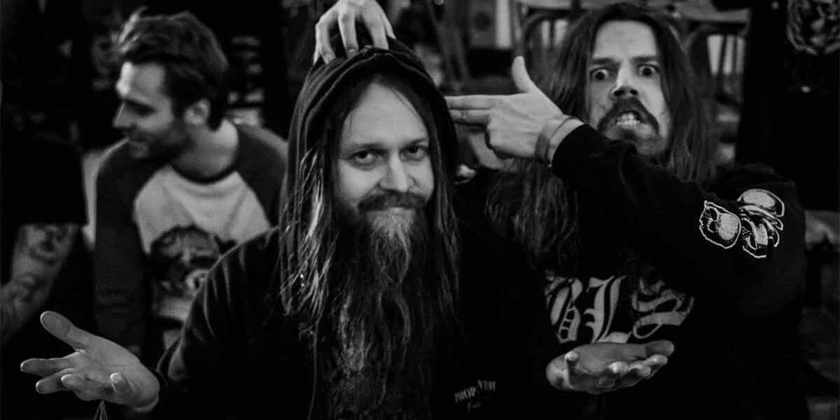 Monsternaut y el regreso analógico con Approaching Doom monsternaut