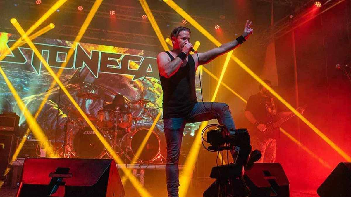 Stonecast lleva su metal a otro nivel con Expand Crimson Chaos stonecast