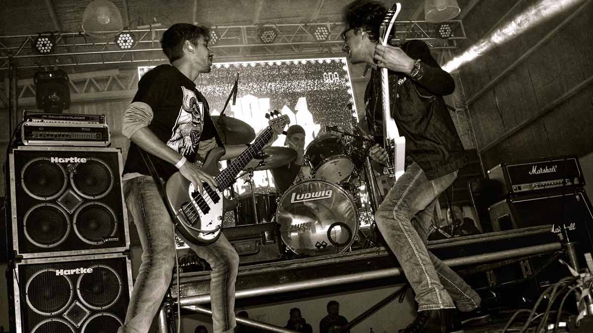 Gauchos de Acero: Heavy Metal y folclore argentino gauchos de acero
